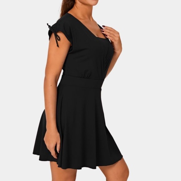 Halara Drawstring Flare 2-in-1 Pocket Dress - Picture 2 of 3